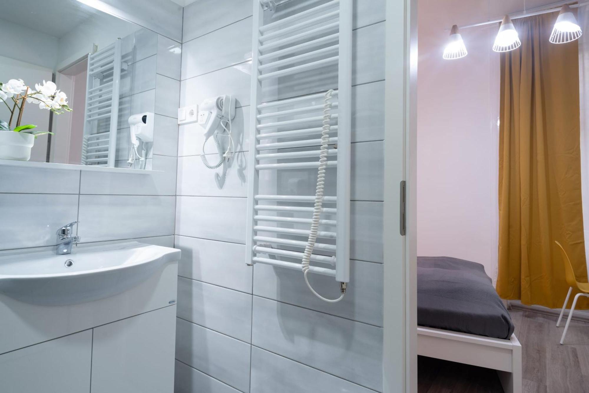 בודפשט Lovely Studio At Central Location מראה חיצוני תמונה