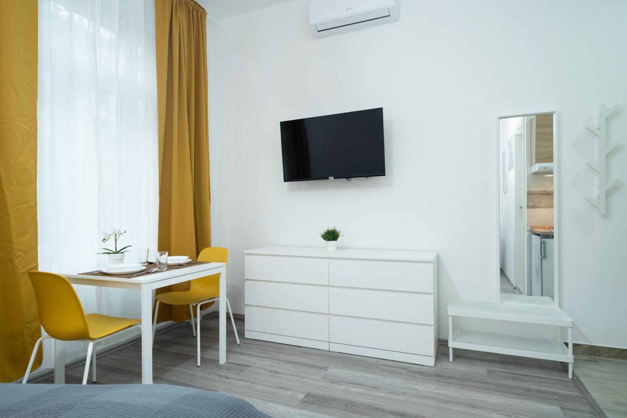 בודפשט Lovely Studio At Central Location מראה חיצוני תמונה